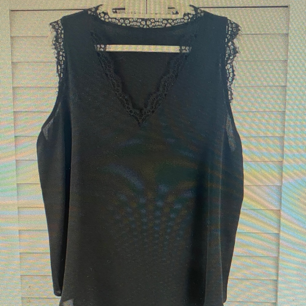 Black Lace-Trim Sleeveless V-Neck Women's Top